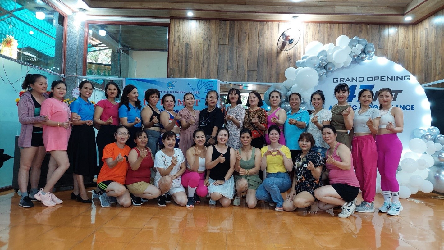 3.4. CLB PHU NU KHOE